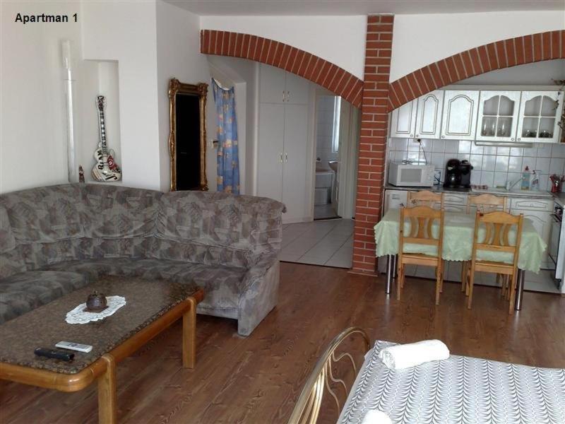 Marci Villa Печ Номер фото